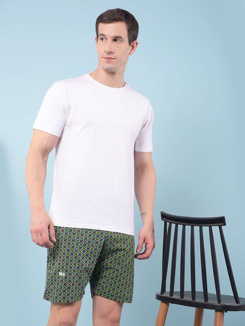 men pack of 2 printed mid rise regular fit bermuda shorts - 22112161 - Standard Image - 4