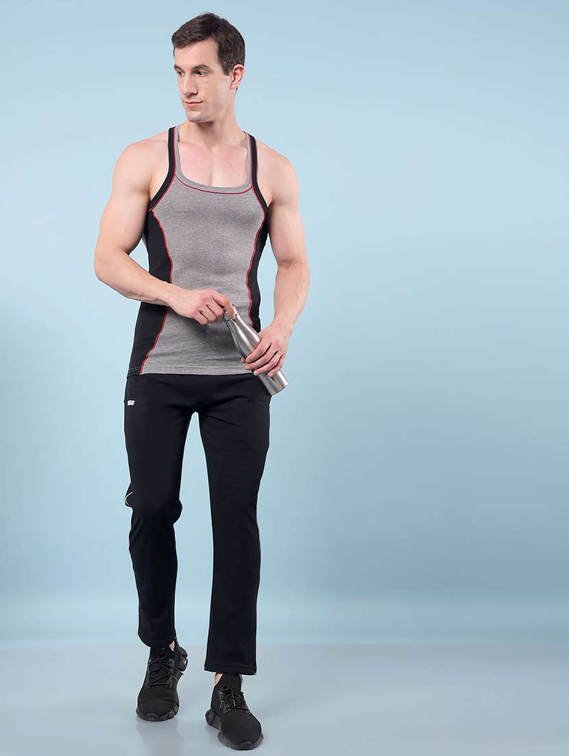 men pack of 3 color block sleeveless vest - 22112235 -  Standard Image - 4