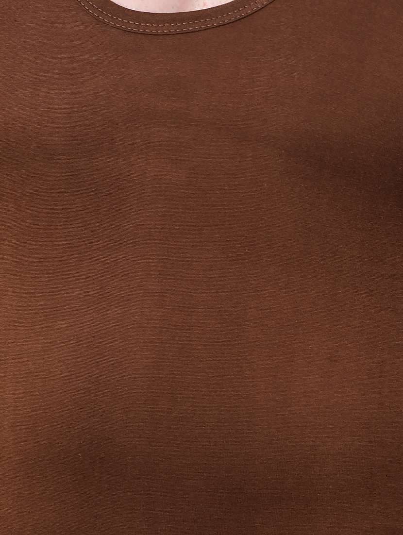 men pack of 5 solid sleeveless vest - 22112258 -  Standard Image - 4