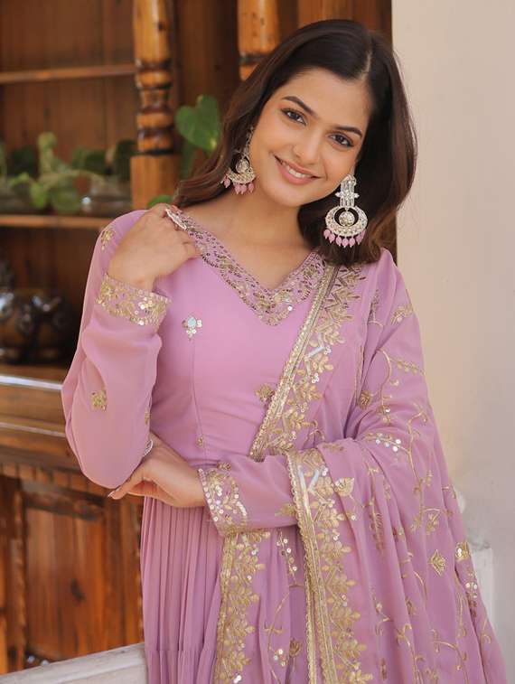 women solid with work long sleeve kurta dupatta set - 22112634 -  Standard Image - 4