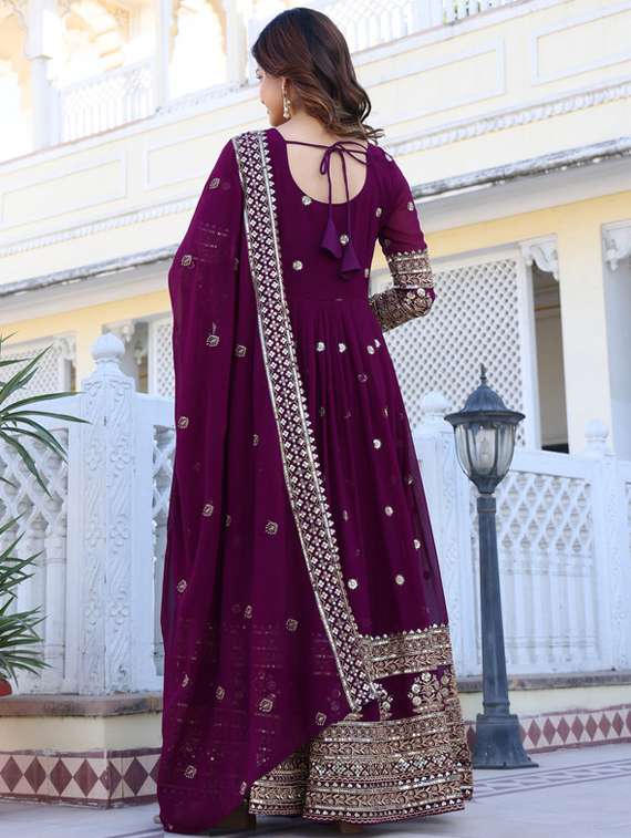 women solid with work long sleeve kurta dupatta set - 22112640 -  Standard Image - 4