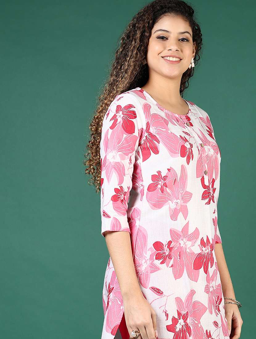 women floral printed three quarter sleeve straight kurta - 22127693 -  Standard Image - 1