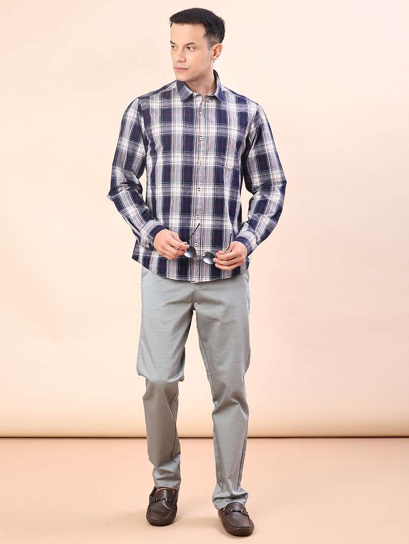 men solid mid rise chinos casual trouser - 22135605 -  Standard Image - 4