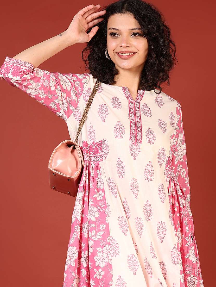 women floral printed three quarter sleeve a-line kurta - 22136985 -  Standard Image - 4