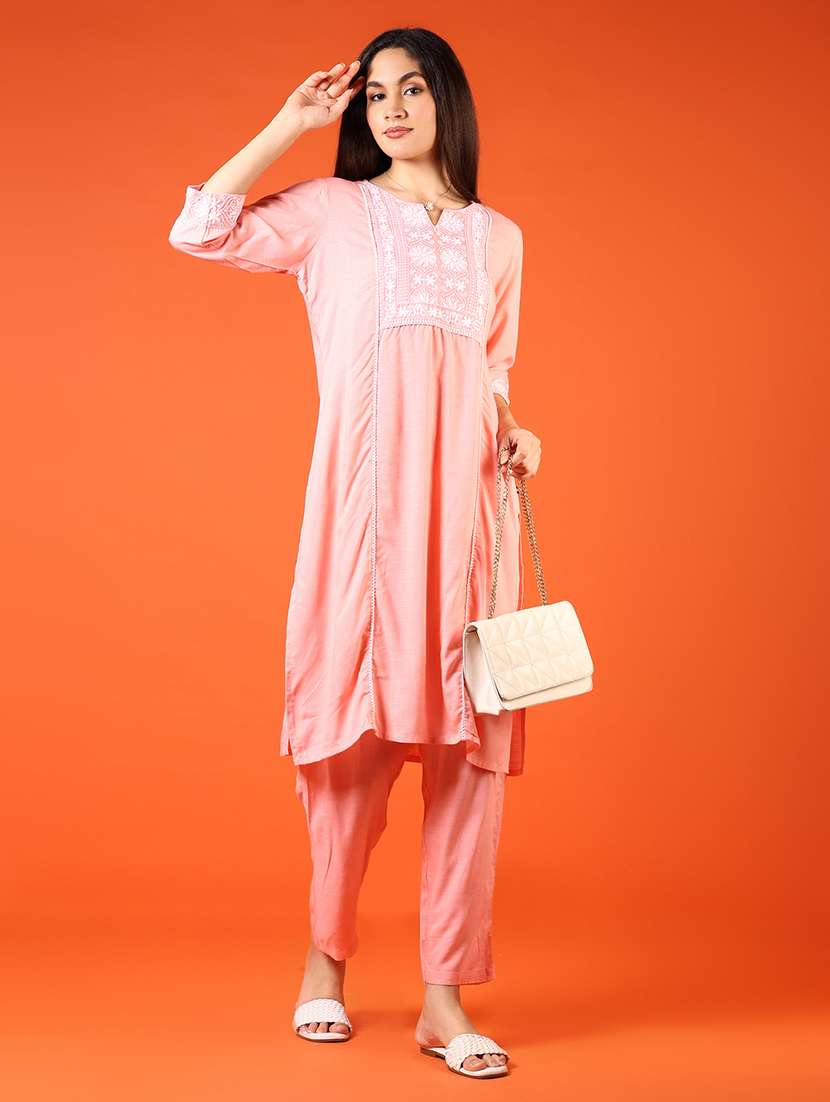 Women Three Quarter Sleeve Kurta And Pant Set - 22137044 -  Standard Image - 1
