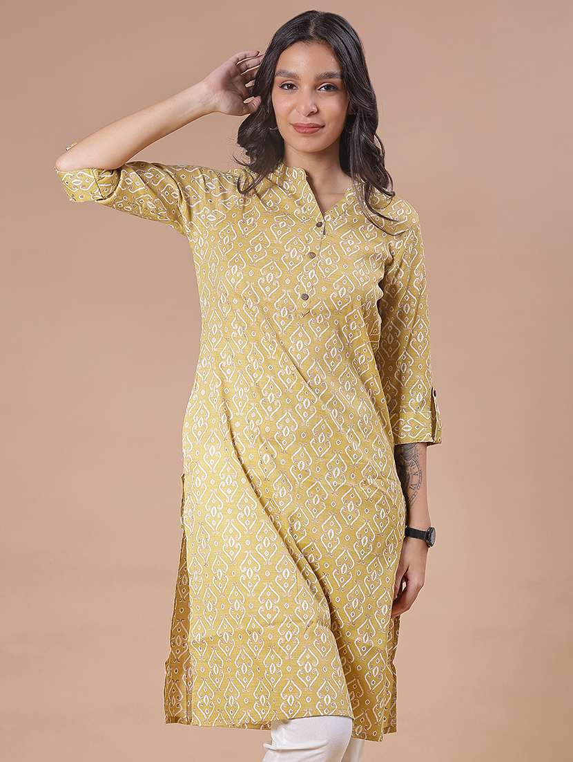 women printed three quarter sleeve straight kurta