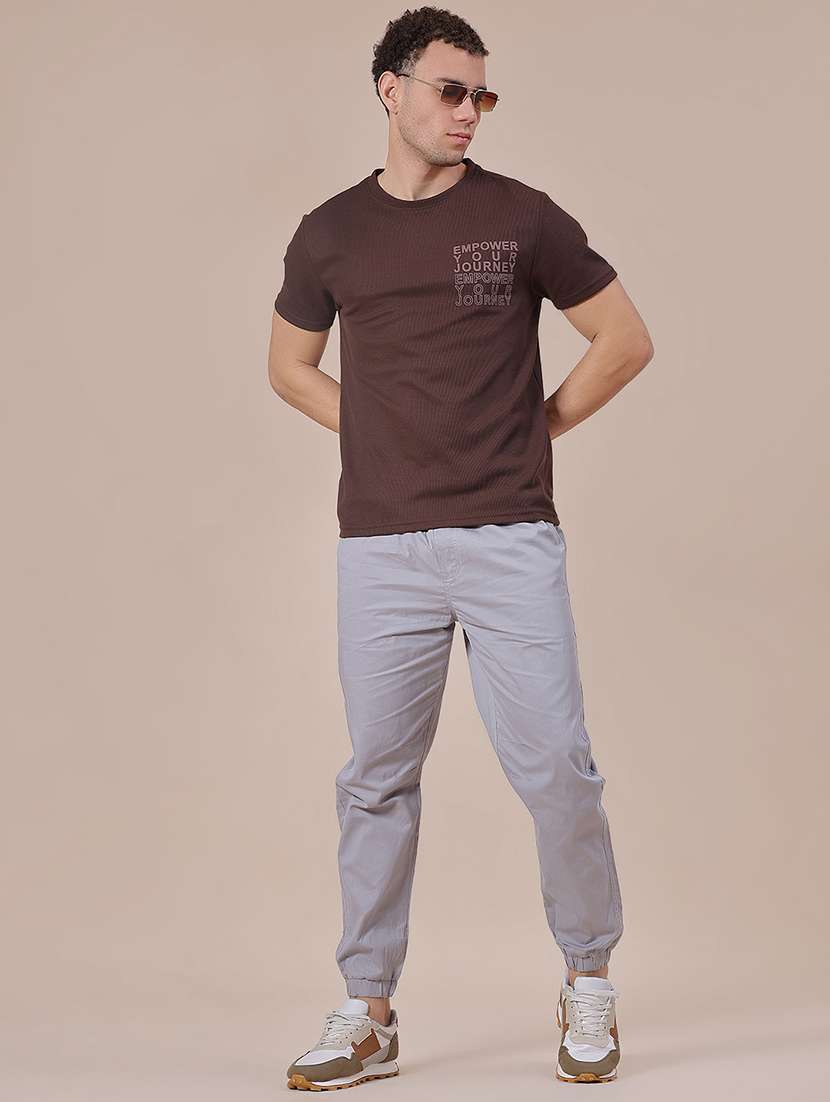 men solid mid rise regular fit jogger - 22138201 -  Standard Image - 4