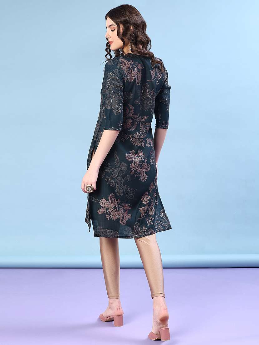 women printed three quarter sleeve straight kurta - 22139540 -  Standard Image - 4
