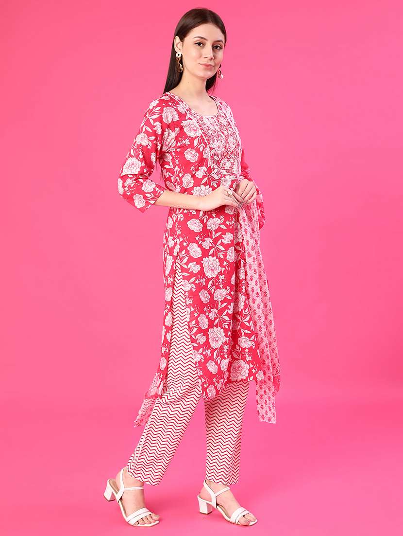 women three quarter sleeve kurta and pant with dupatta  - 22139691 -  Standard Image - 1