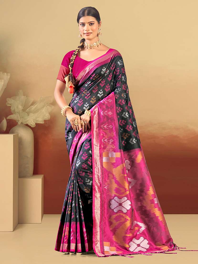 women self design banarasi saree with blouse
