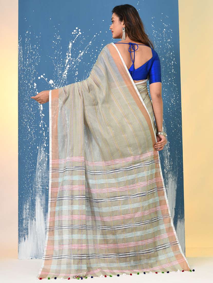 women self design handloom saree with blouse - 22140277 -  Standard Image - 4