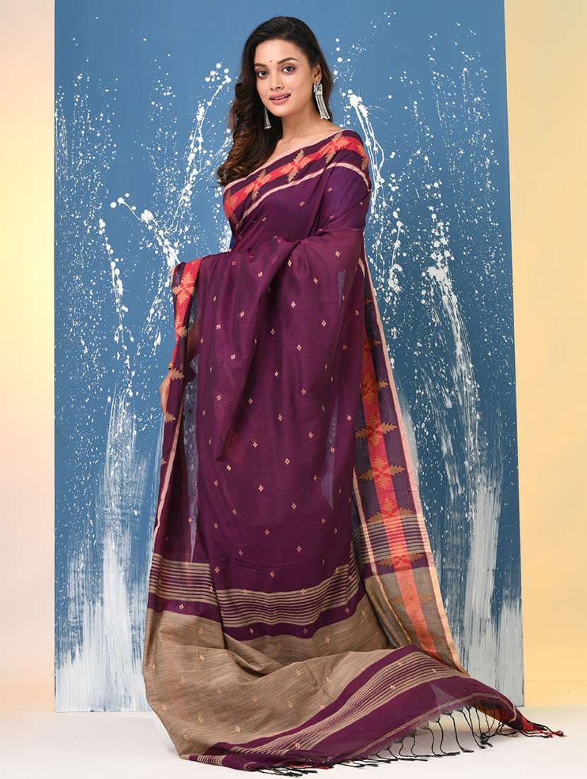 women self design handloom saree with blouse - 22140282 -  Standard Image - 1