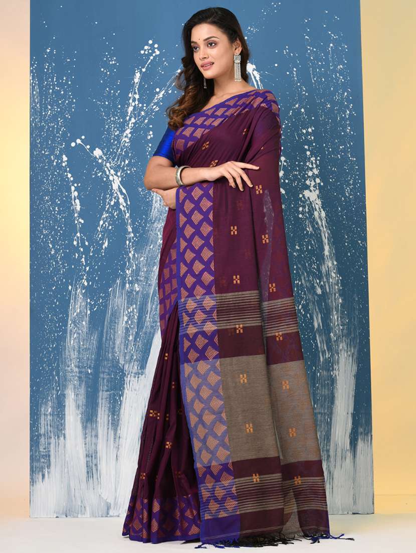 women self design handloom saree with blouse - 22140288 -  Standard Image - 1