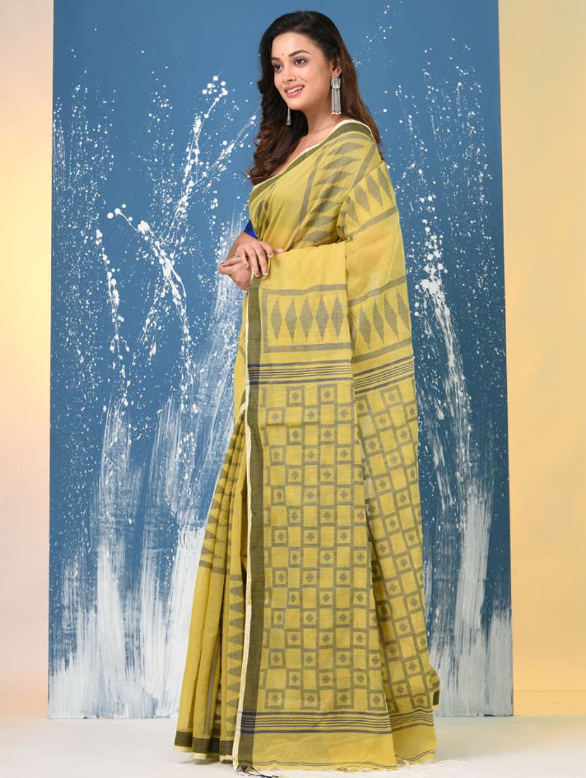 women self design handloom saree with blouse - 22140297 -  Standard Image - 1