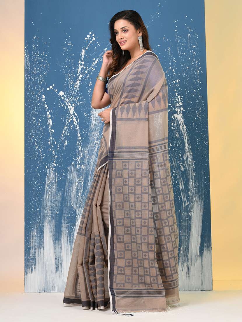 women self design handloom saree with blouse - 22140300 -  Standard Image - 1