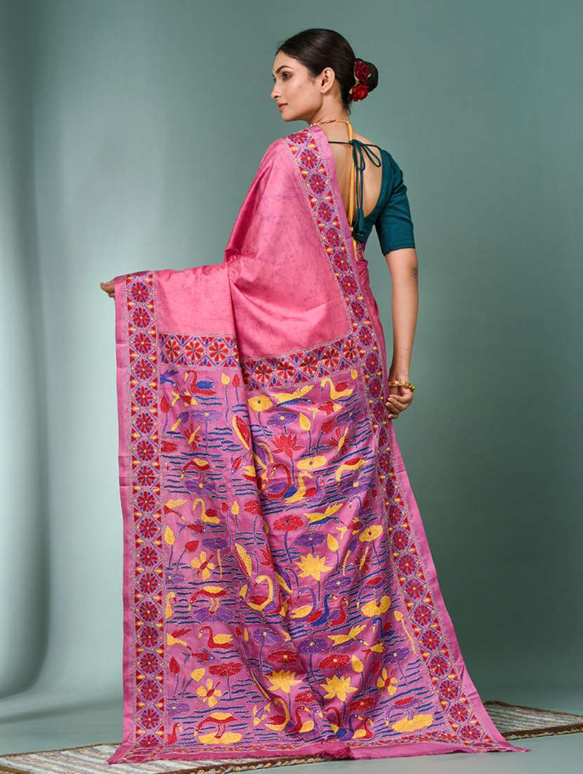 women printed handloom kantha stitch saree with blouse - 22140321 - Standard Image - 4
