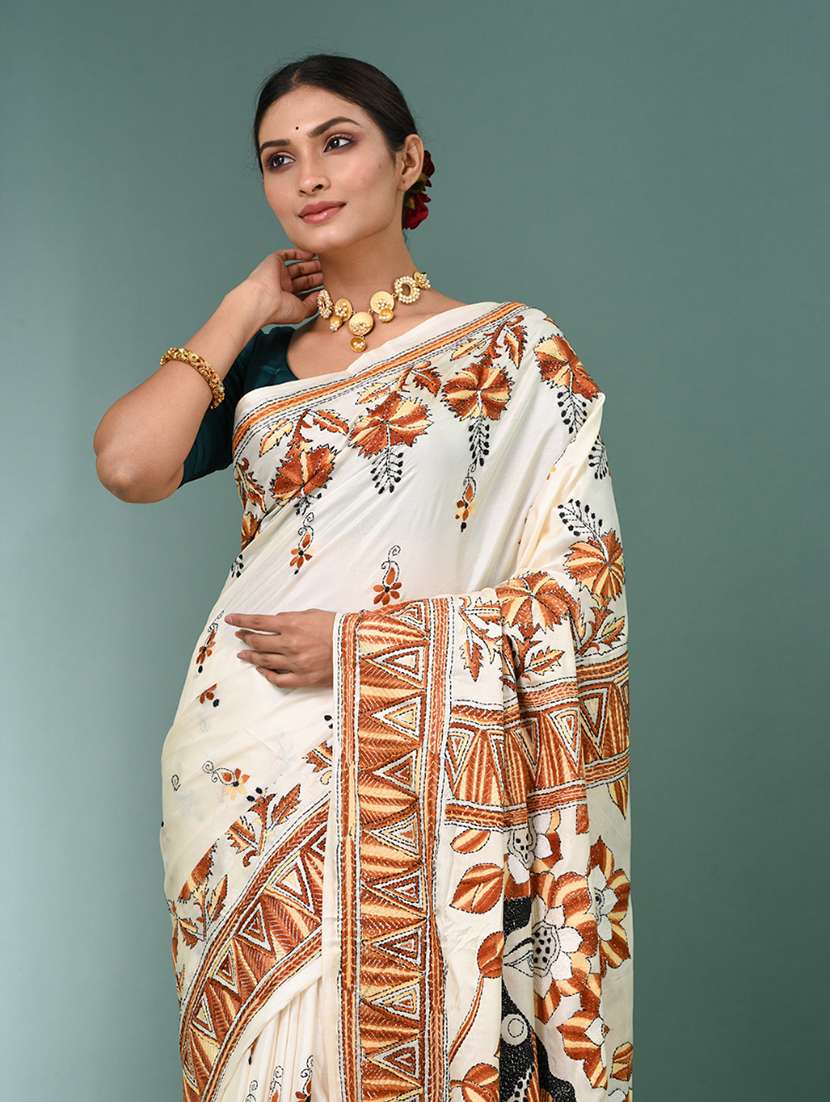 women handloom kantha stitch saree with blouse - 22140323 -  Standard Image - 4