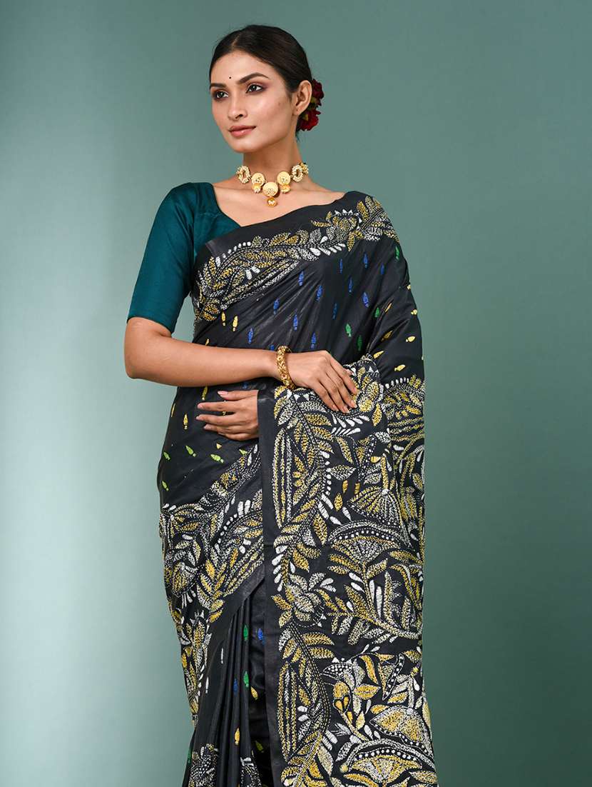 women handloom kantha stitch saree with blouse - 22140325 - Standard Image - 4