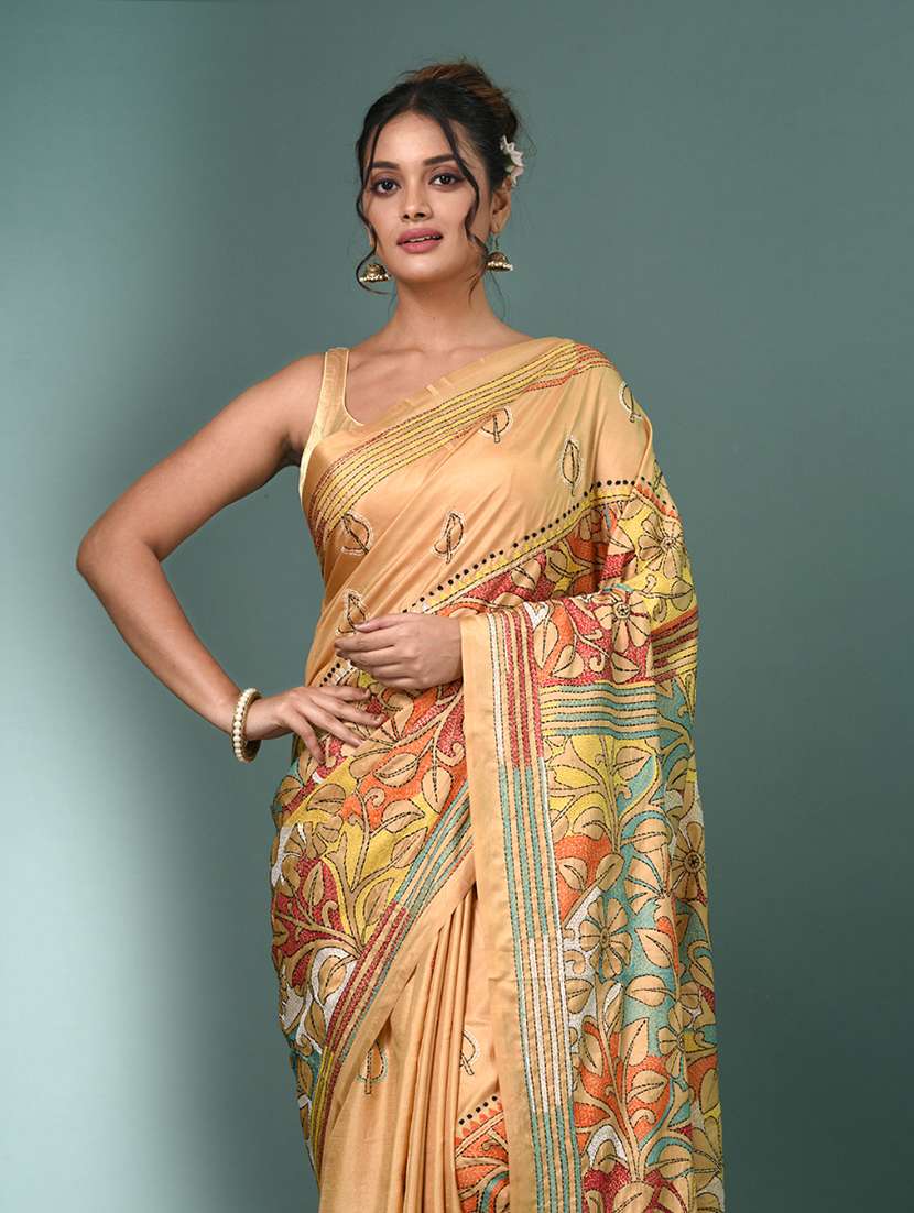 women handloom kantha stitch saree with blouse - 22140329 - Standard Image - 4