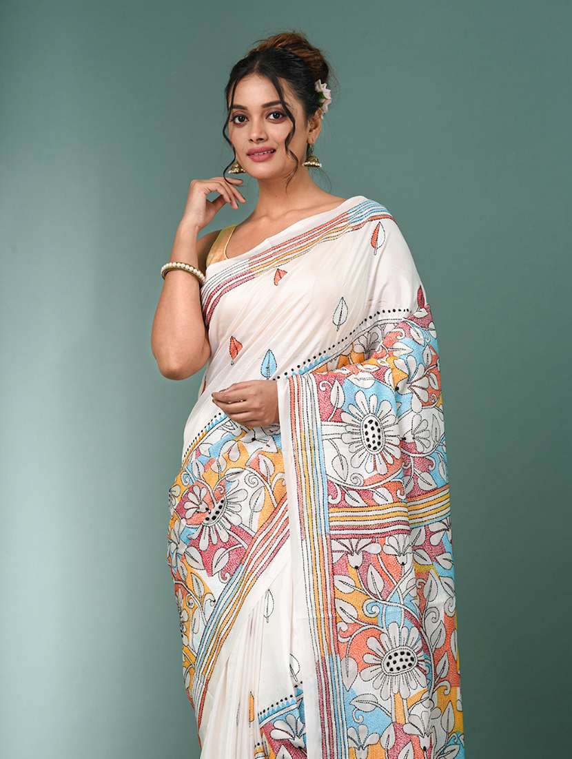 women handloom kantha stitch saree with blouse - 22140332 - Standard Image - 4