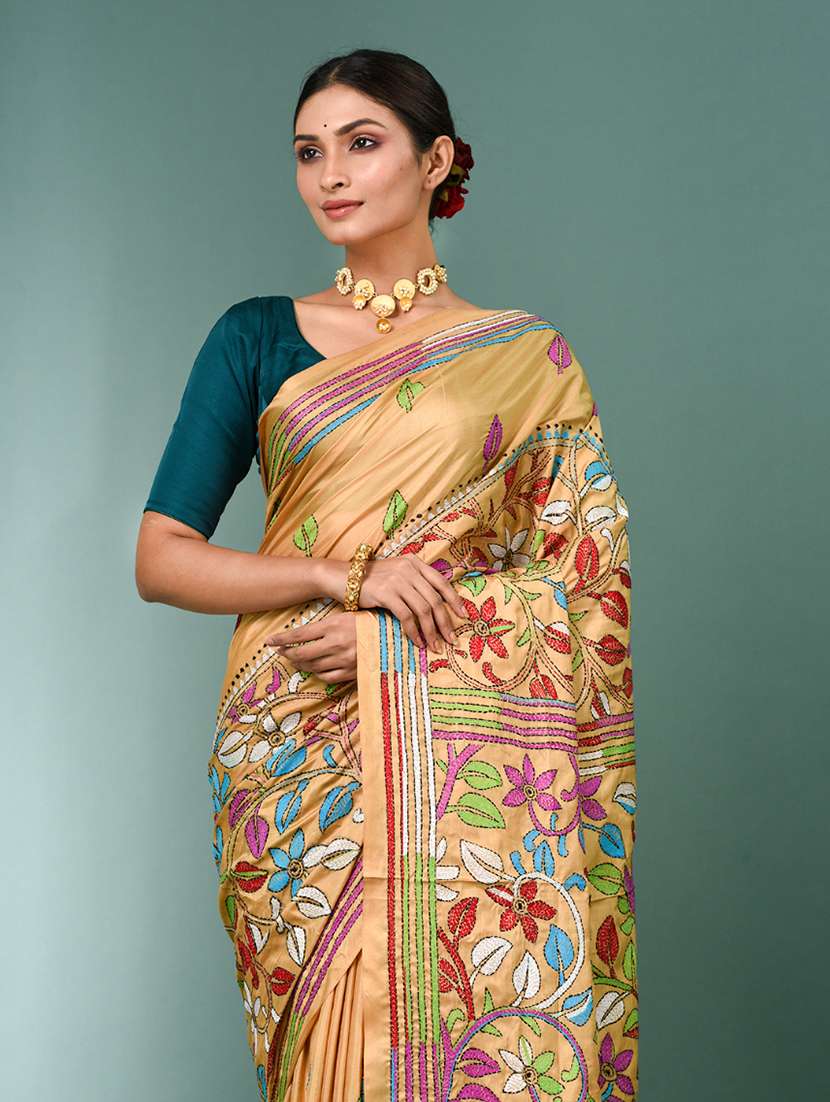 women handloom kantha stitch saree with blouse - 22140341 - Standard Image - 4