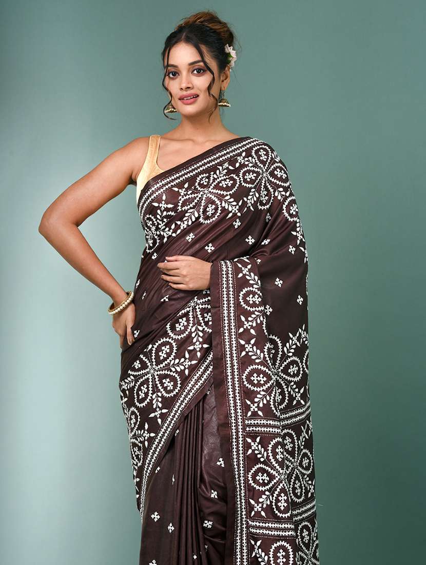 women solid with work handloom saree with blouse - 22140351 -  Standard Image - 4