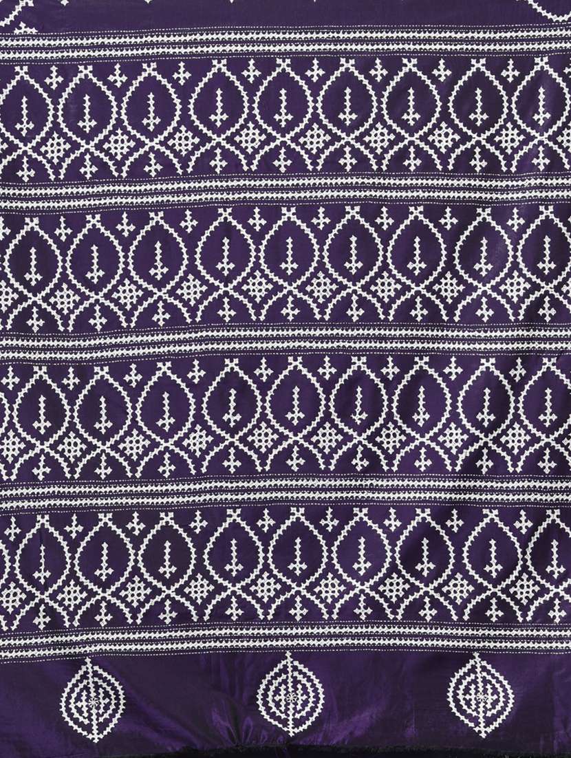 women solid with work handloom saree with blouse - 22140356 - Standard Image - 6