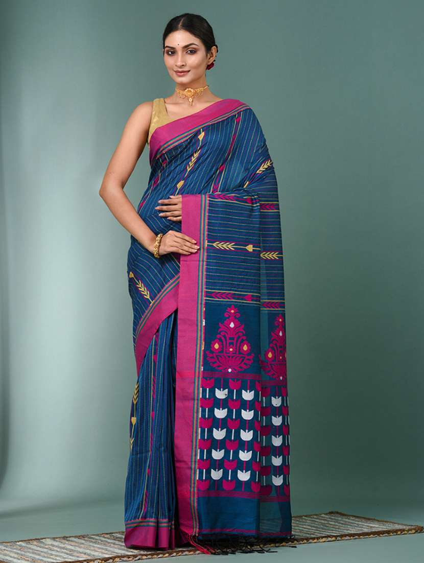women self design handloom saree with blouse