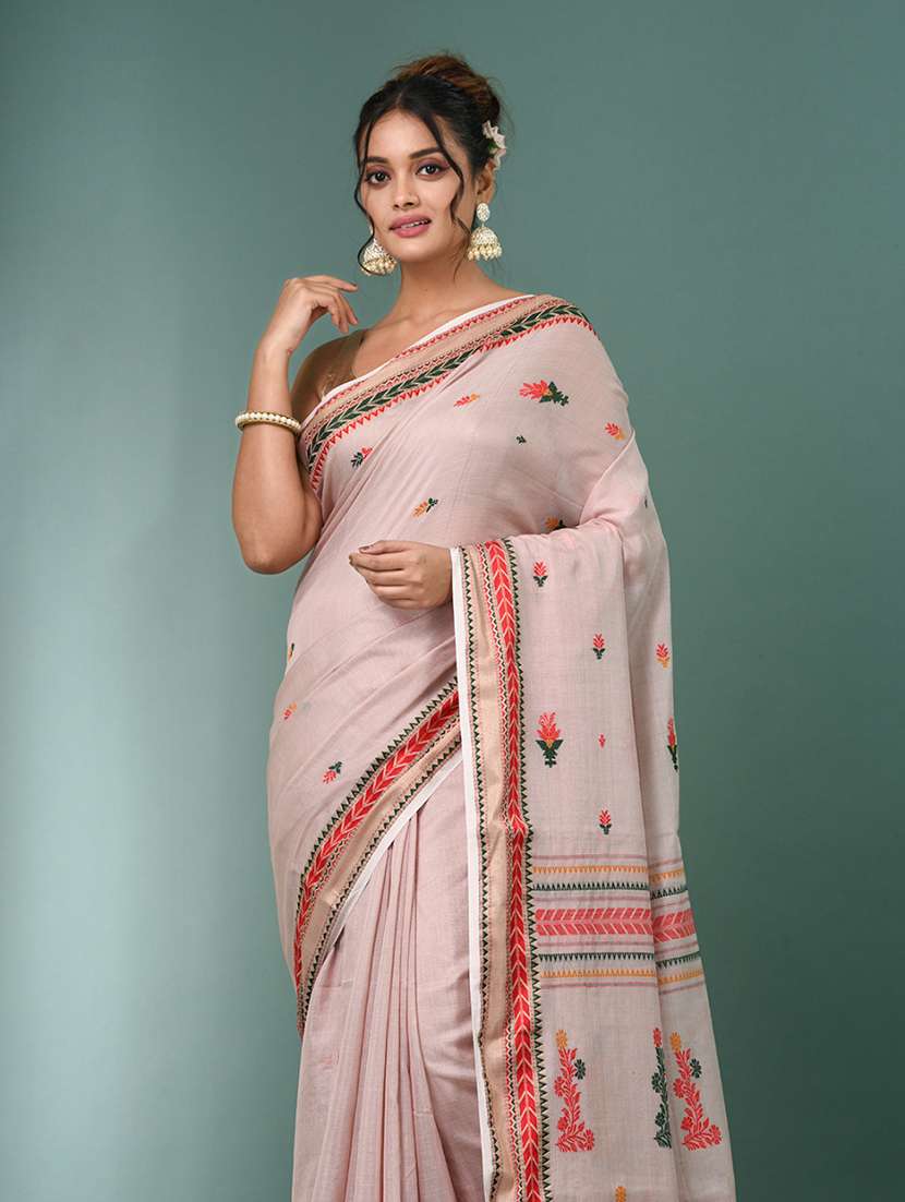 women self design handloom saree with blouse - 22140368 - Standard Image - 4