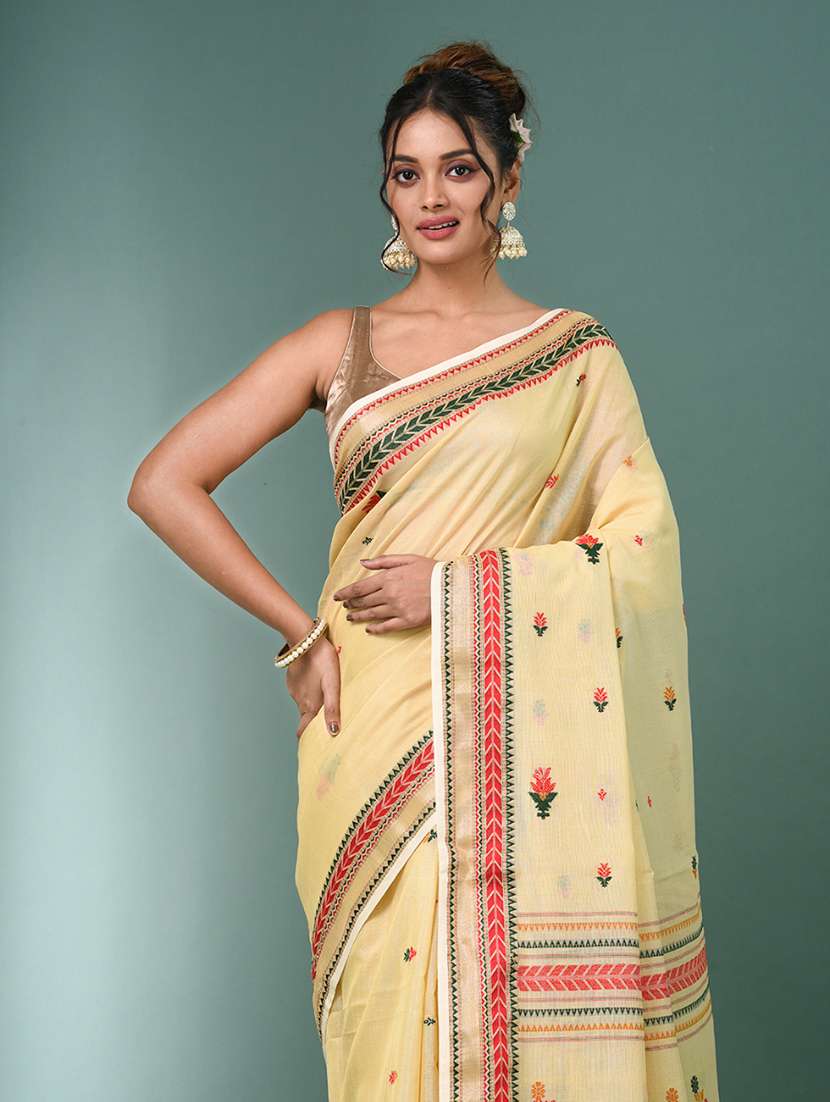 women self design handloom saree with blouse - 22140370 - Standard Image - 4