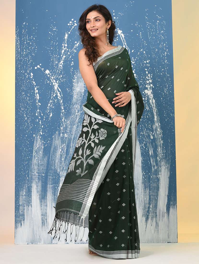 women self design handloom saree with blouse - 22140377 -  Standard Image - 1