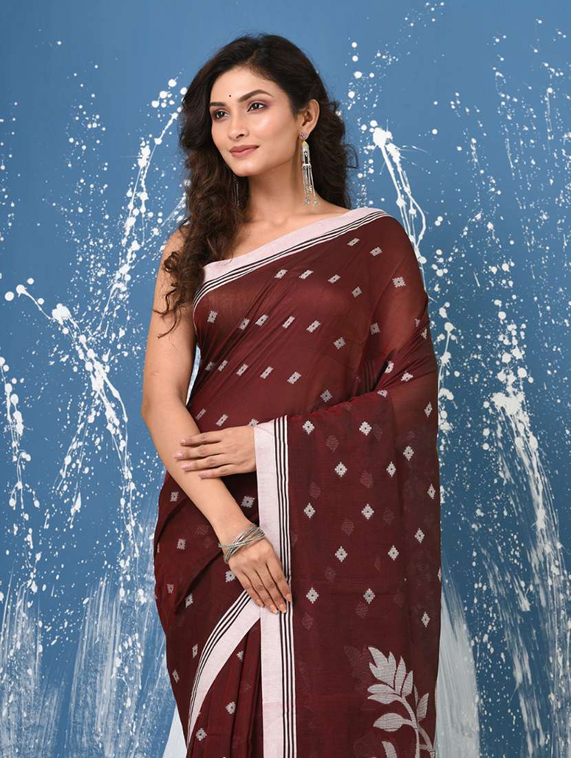 women self design handloom saree with blouse - 22140378 -  Standard Image - 4