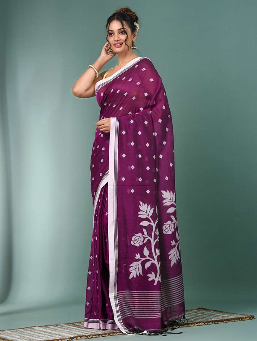 women self design handloom saree with blouse - 22140379 -  Standard Image - 1