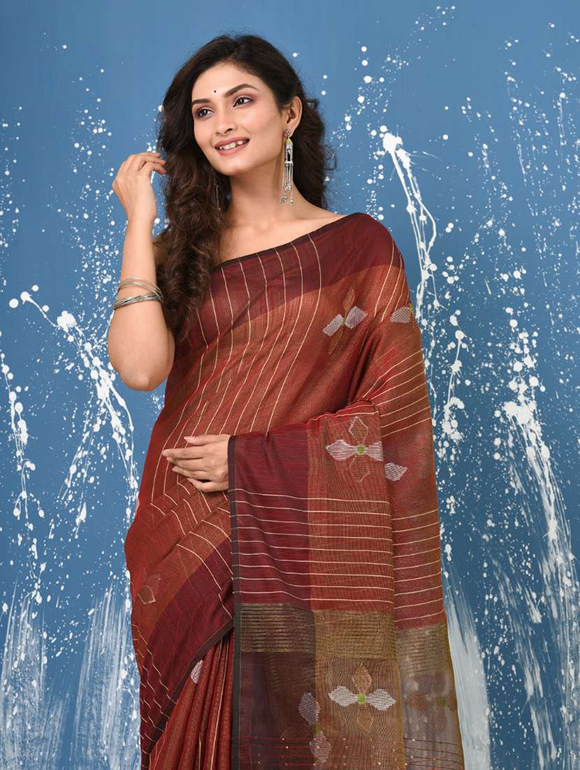 women self design handloom saree with blouse - 22140391 -  Standard Image - 4