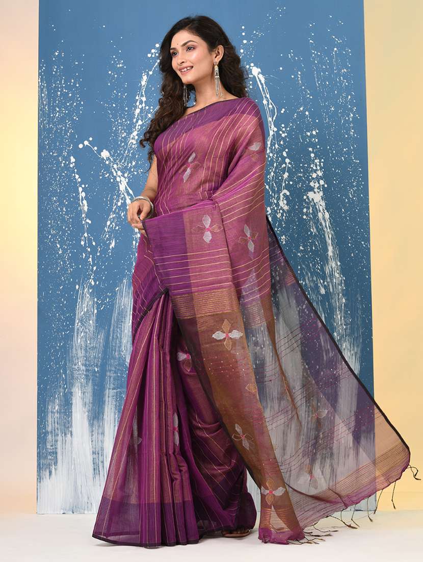 women self design handloom saree with blouse - 22140392 -  Standard Image - 1