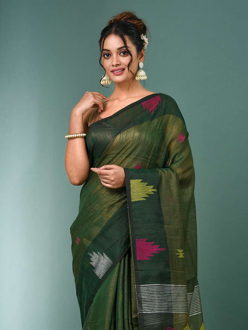 women self design handloom saree with blouse - 22140398 -  Standard Image - 4