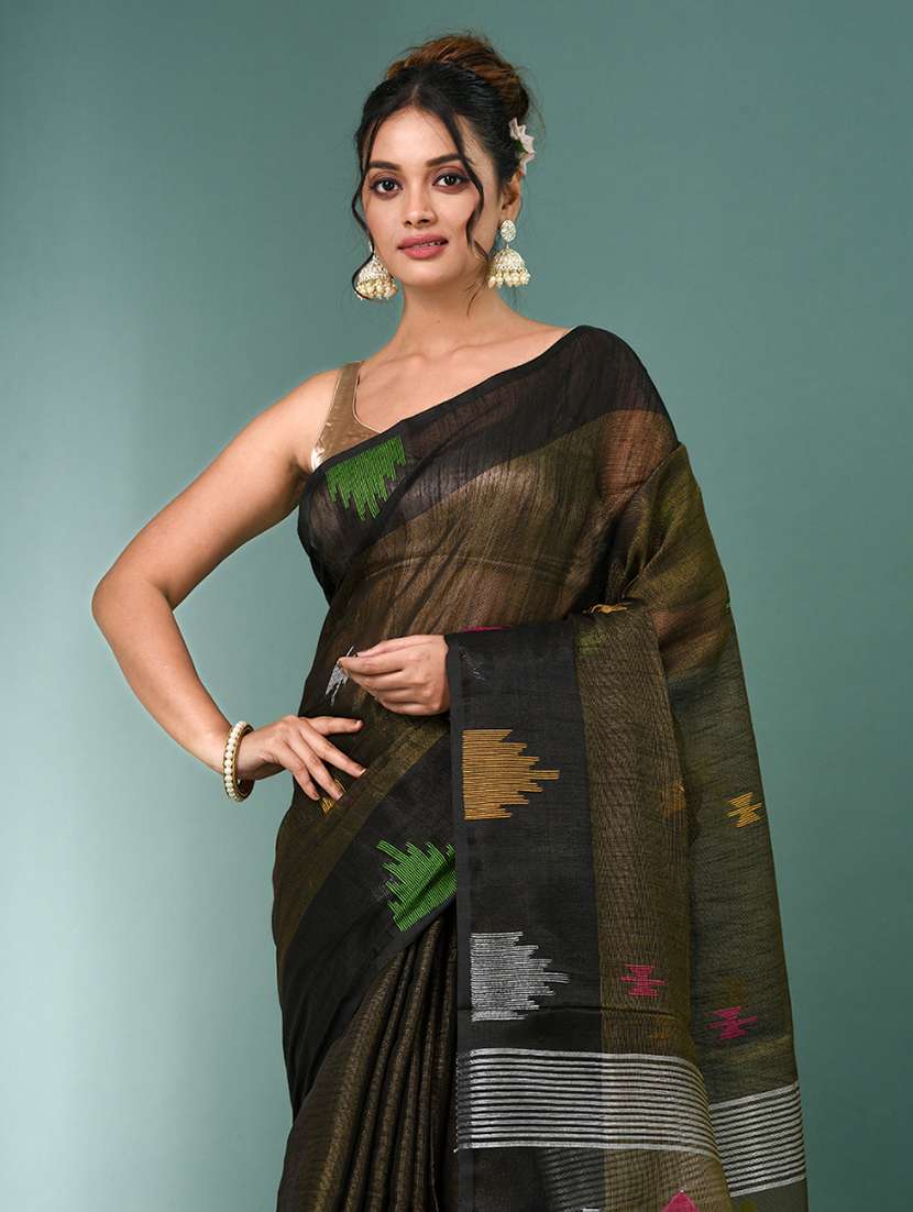 Women Self Design Handloom Saree With Blouse - 22140400 -  Standard Image - 4
