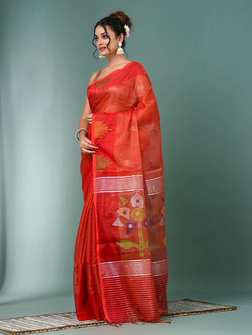 women self design handloom saree with blouse - 22140402 -  Standard Image - 1
