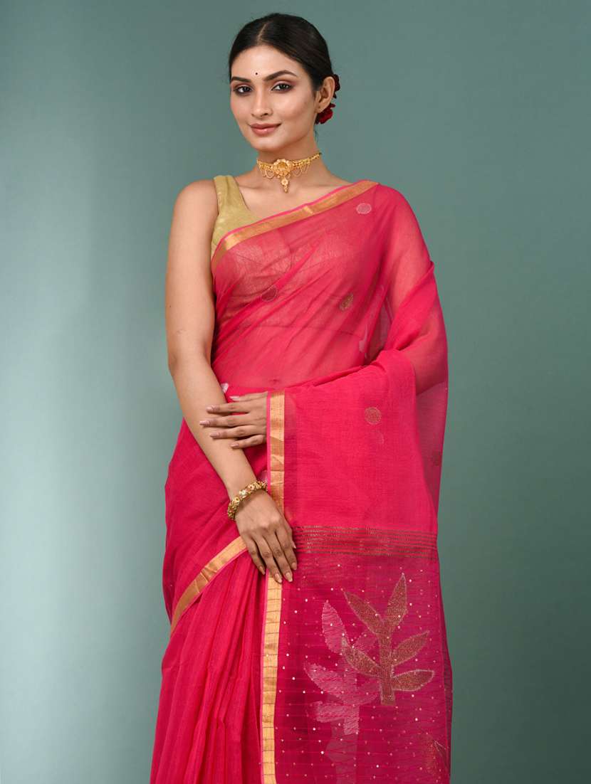 women self design handloom saree with blouse - 22140406 - Standard Image - 4