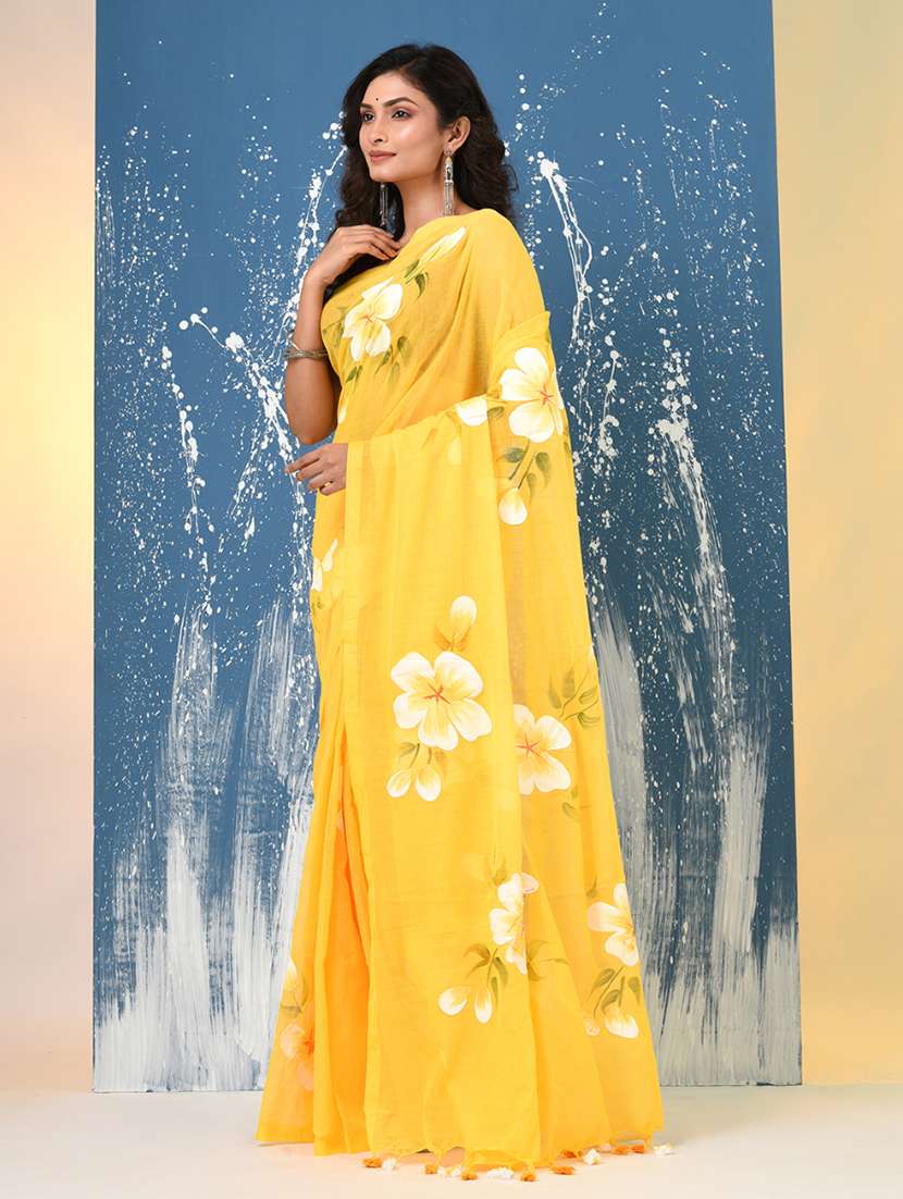 women floral printed handloom saree - 22140427 - Standard Image - 1