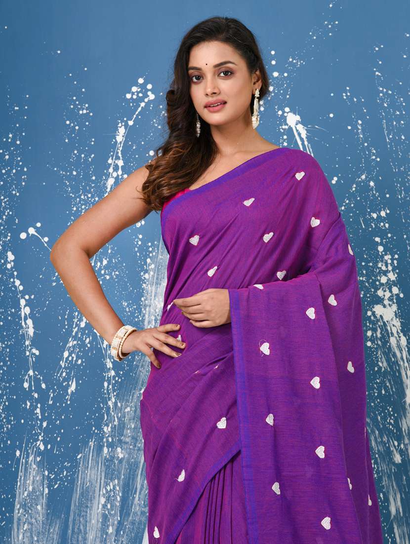 women solid with work handloom saree with blouse - 22140447 -  Standard Image - 4