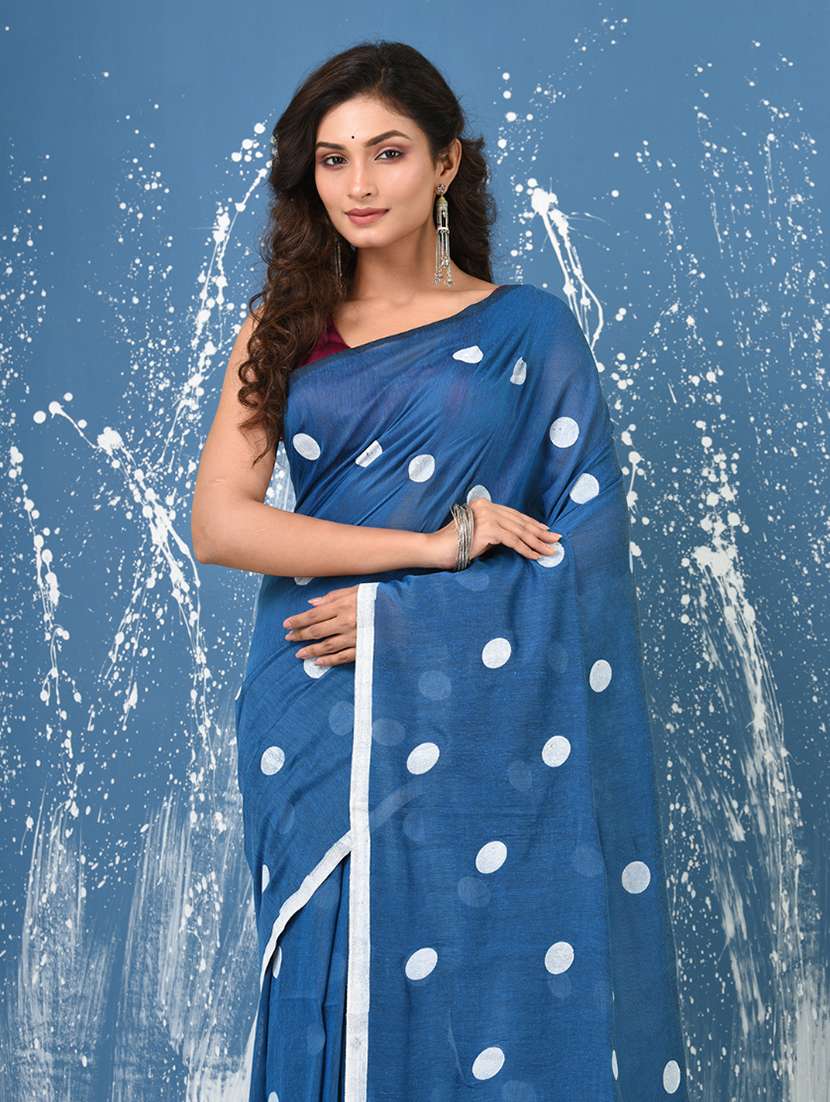 women polka dot handloom saree with blouse - 22140458 -  Standard Image - 4