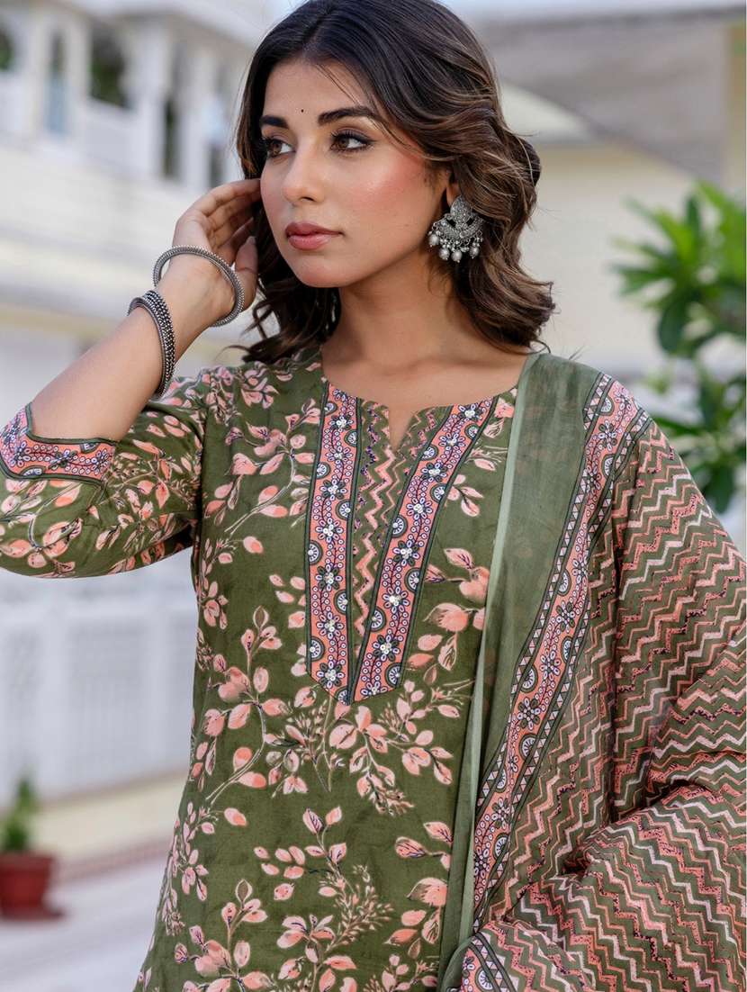 women floral printed three quarter sleeve kurta pant with dupatta set - 22140536 -  Standard Image - 4