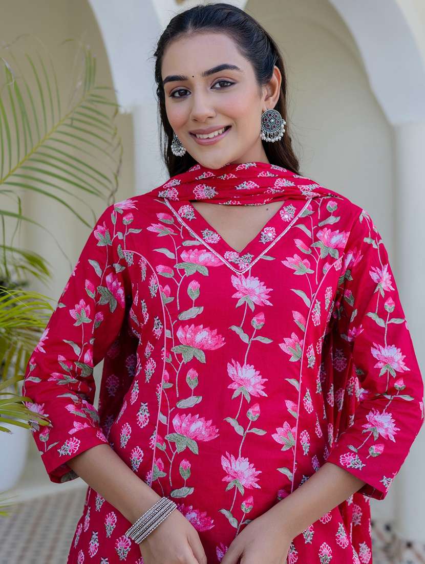 women floral printed three quarter sleeve kurta pant with dupatta set - 22140540 -  Standard Image - 4