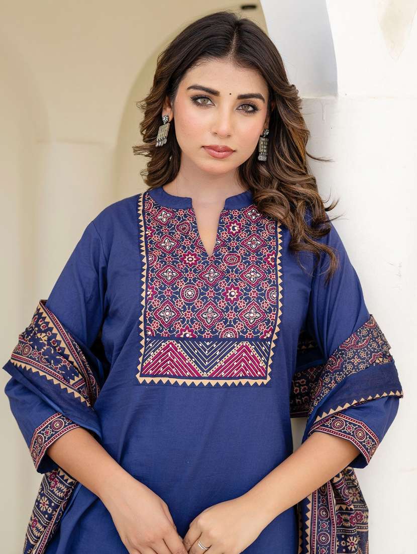 women placement print three quarter sleeve kurta pant with dupatta set - 22140543 -  Standard Image - 4