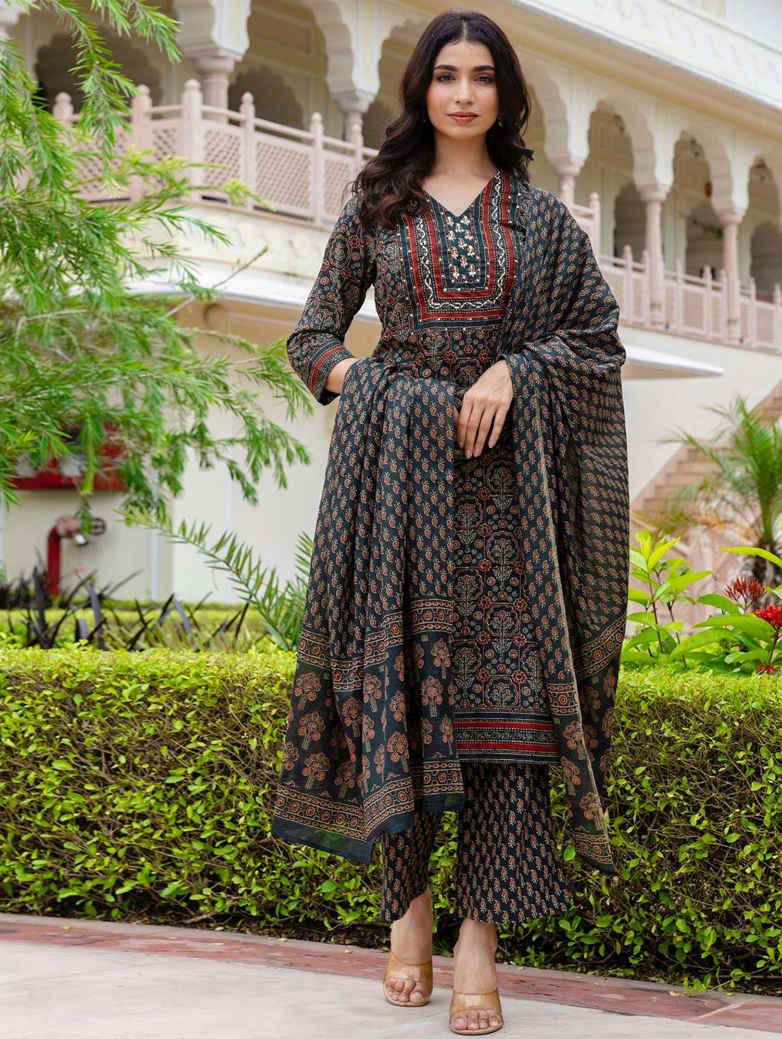 women floral printed three quarter sleeve kurta palazzo with dupatta set - 22140546 -  Standard Image - 1