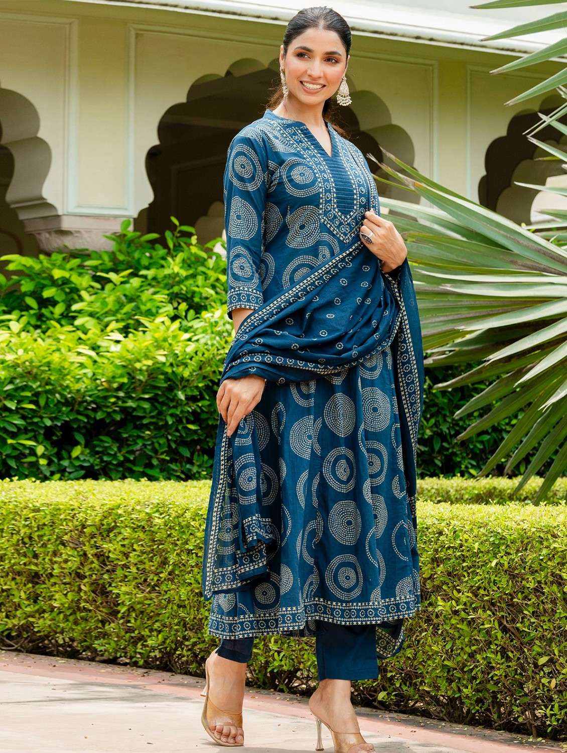 women bandhani printed three quarter sleeve kurta pant with dupatta set - 22140549 -  Standard Image - 1