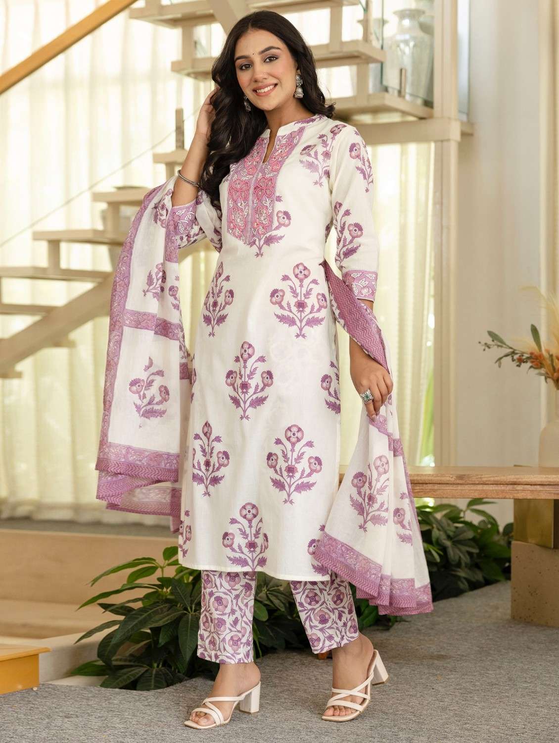 women floral printed three quarter sleeve kurta pant with dupatta set - 22140554 -  Standard Image - 4