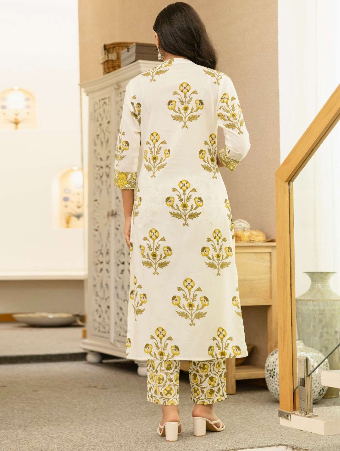 women floral printed three quarter sleeve kurta pant with dupatta set - 22140555 -  Standard Image - 4