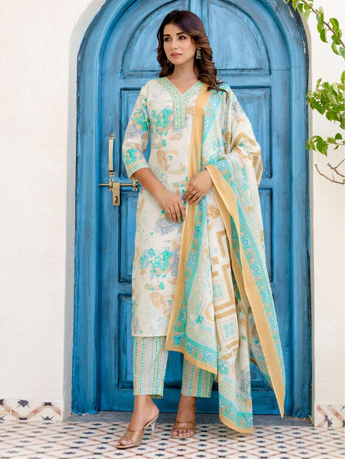 women printed three quarter sleeve kurta pant with dupatta set - 22140558 -  Standard Image - 1